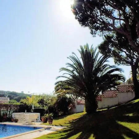Quadradinhos 3q 4 Bedrooms Private Pool Short Walk To The Praca Willa Vale do Lobo
