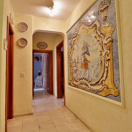 Willa Quadradinhos 3q 4 Bedrooms Private Pool Short Walk To The Praca
